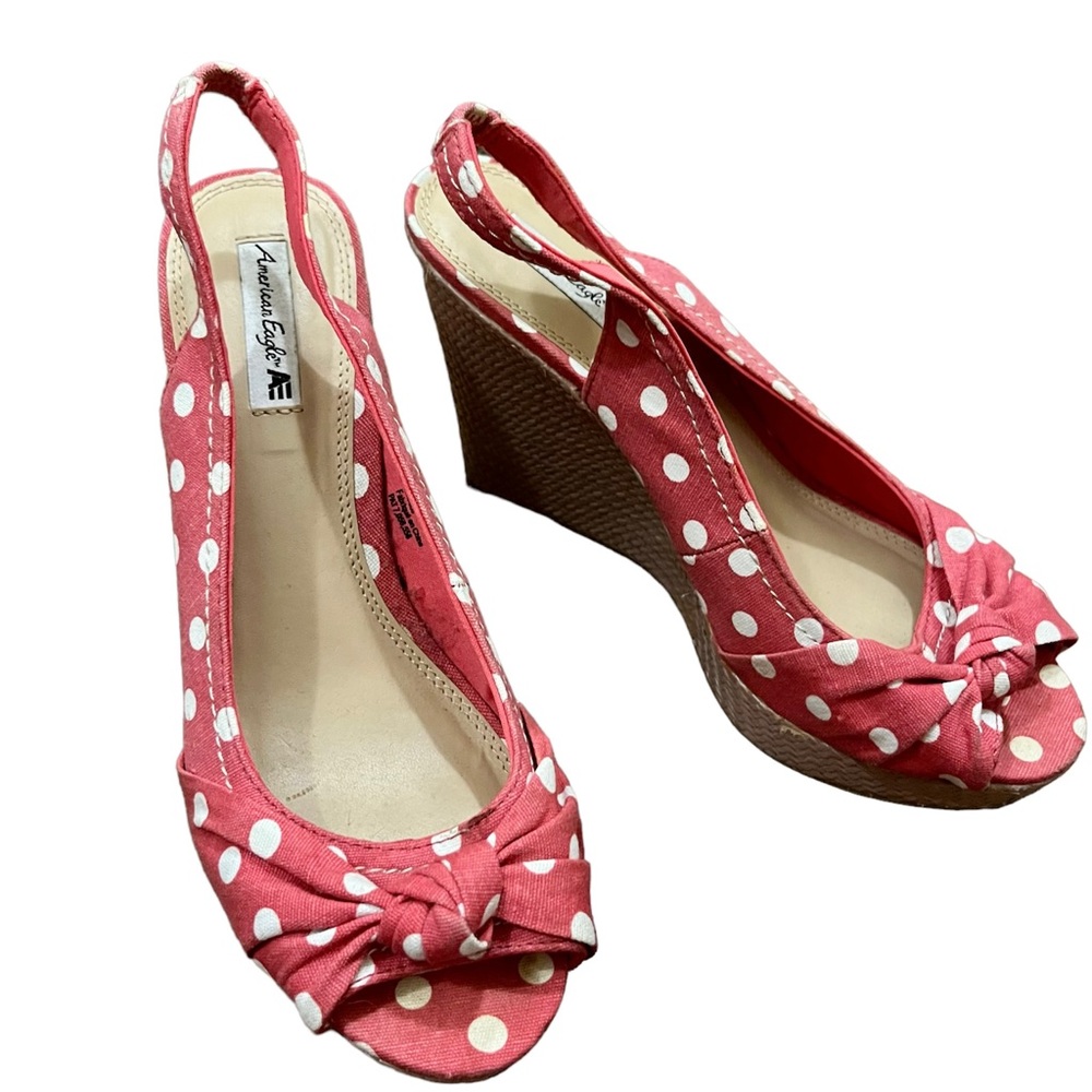 Cute American Eagle wedges
